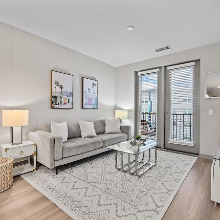 Tropicana Field 1 Bed In Downtown St Pete With Free Parking Сент-Питерсберг Экстерьер фото