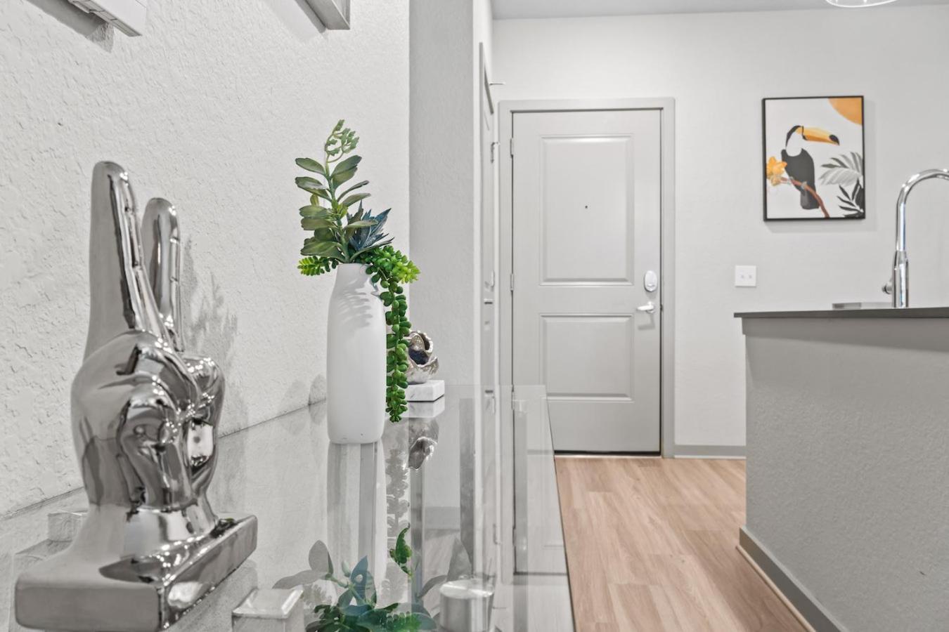 Tropicana Field 1 Bed In Downtown St Pete With Free Parking Сент-Питерсберг Экстерьер фото