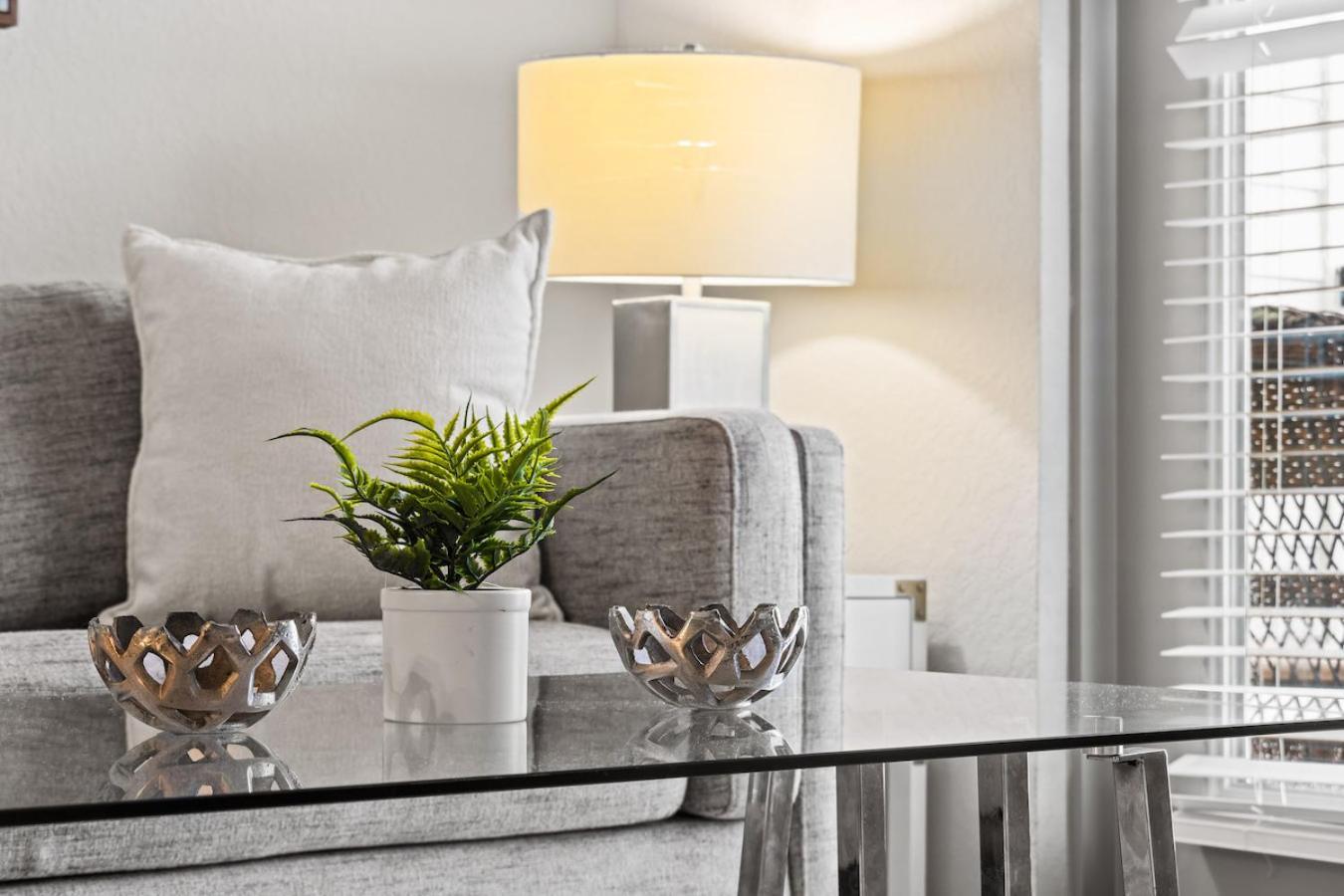 Tropicana Field 1 Bed In Downtown St Pete With Free Parking Сент-Питерсберг Экстерьер фото