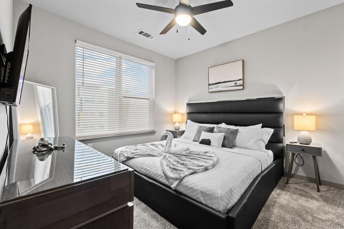 Tropicana Field 1 Bed In Downtown St Pete With Free Parking Сент-Питерсберг Экстерьер фото